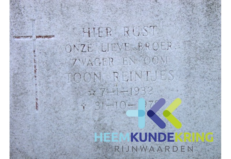Grafstenen kerkhof Herwen Coll. HKR (132) T.Reintjes
